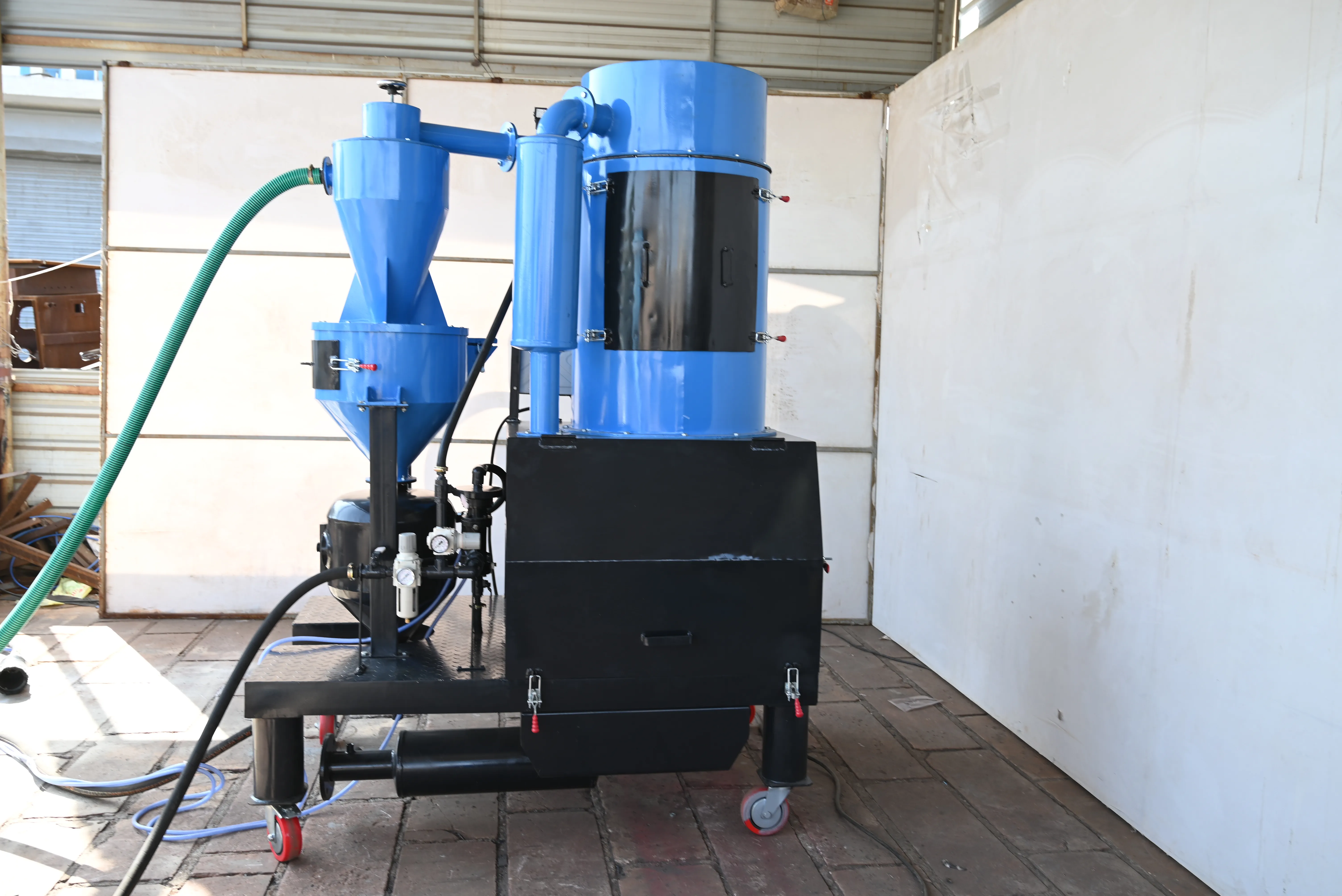 Vacuum Shot Blasting Machine